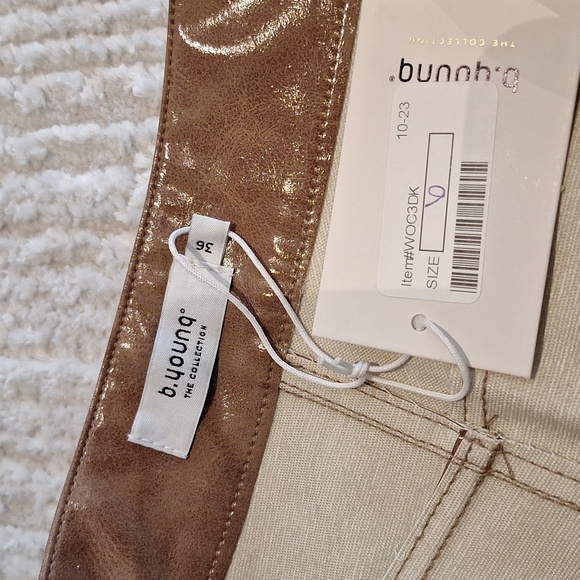 🆕️[6] "retro mini skirt " - Picture 5 of 8